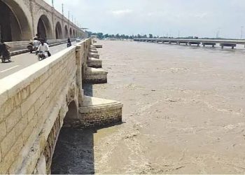Fear of moderate flood at Guddu Barrage, monitoring of rivers tightened