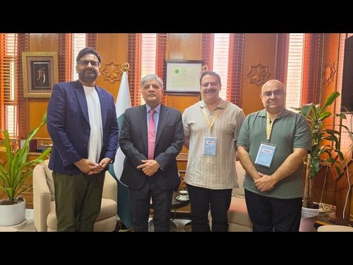 Pakistan Pavilion Delegation Meets Pakistan Ambassador in UAE